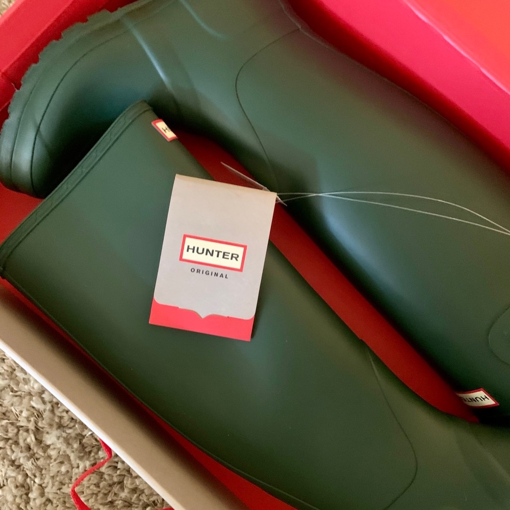 Original tall Hunter Green Hunter rain boots sz8